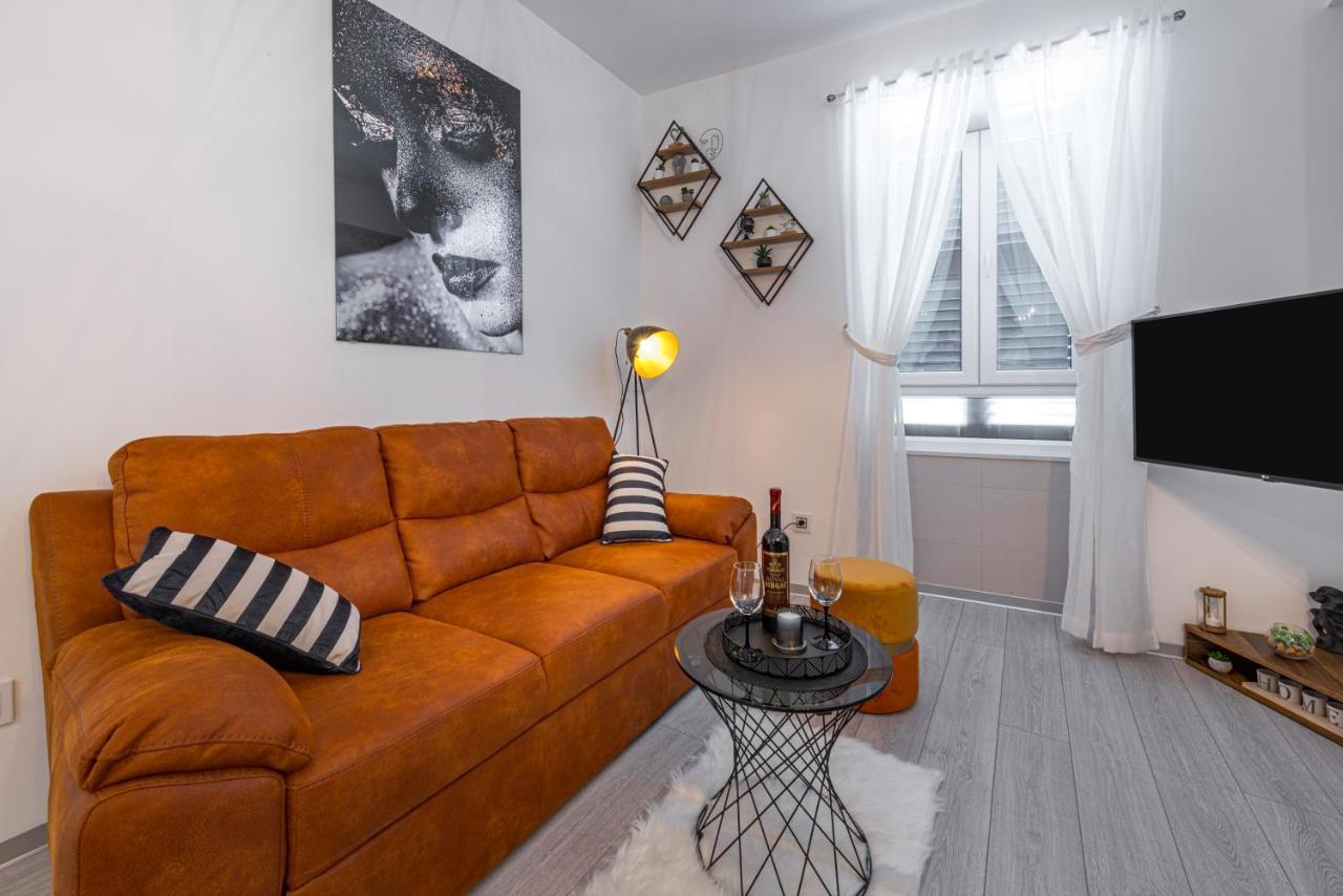 16 Steps Apartamento